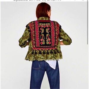 Zara‎ Womens Camo Embroidered Pompom Tassel Frayed Hem Peplum Jacket Green XS